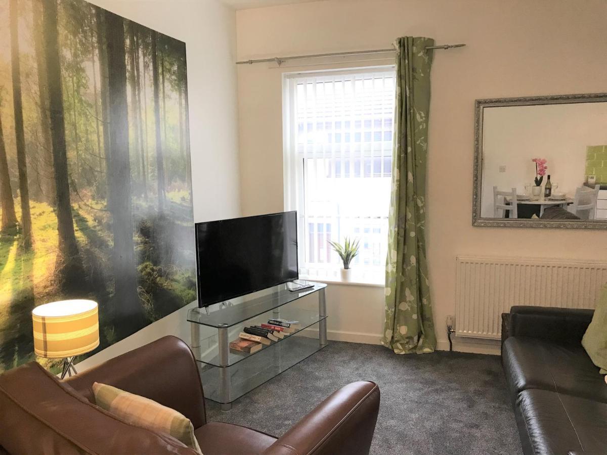 Restful 1-Bedroom Flat In St Helens St Helens  Bagian luar foto
