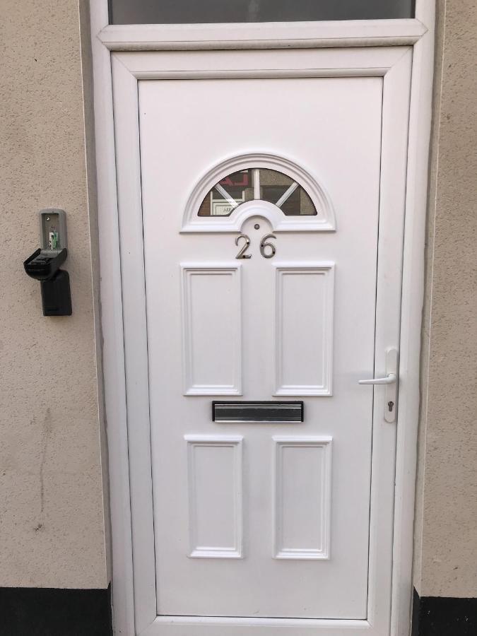Restful 1-Bedroom Flat In St Helens St Helens  Bagian luar foto