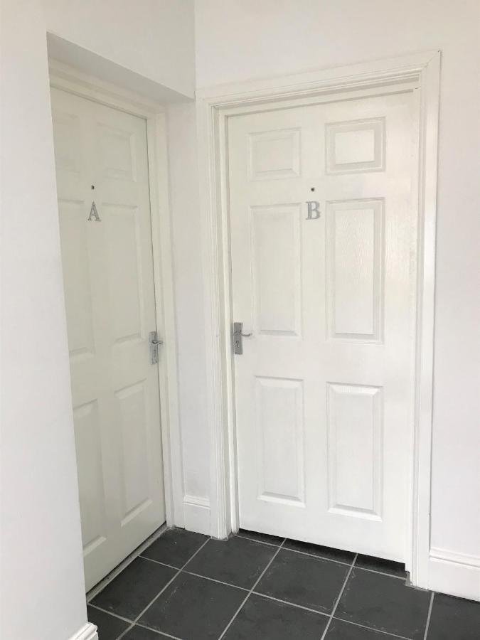 Restful 1-Bedroom Flat In St Helens St Helens  Bagian luar foto